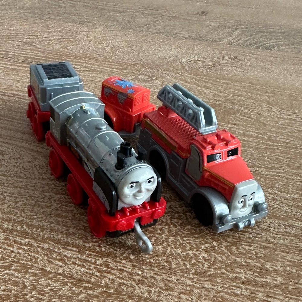 Push Along TrackMaster Train Engine Bundle